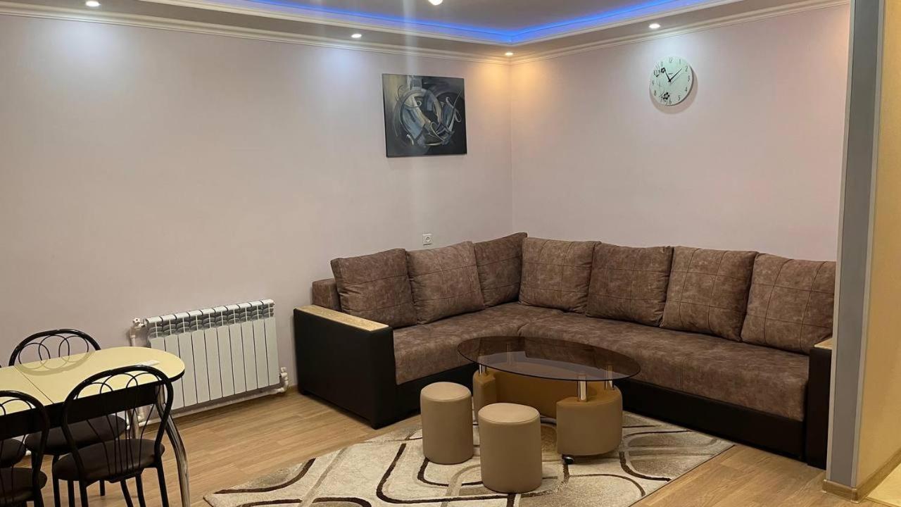 Apartment Ani Vagharshapat 外观 照片